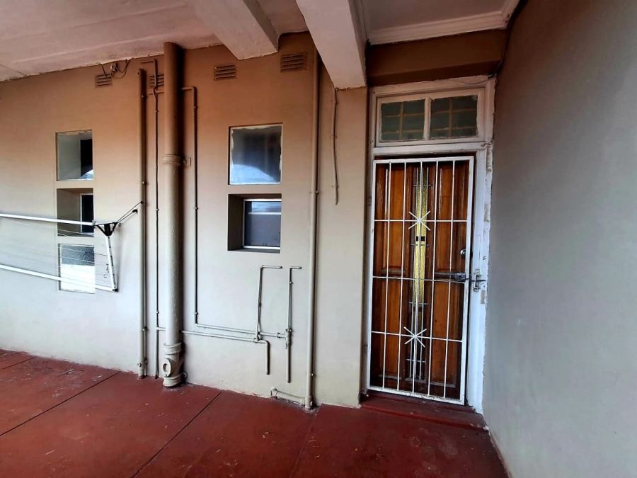 1 Bedroom Property for Sale in Quigney Eastern Cape